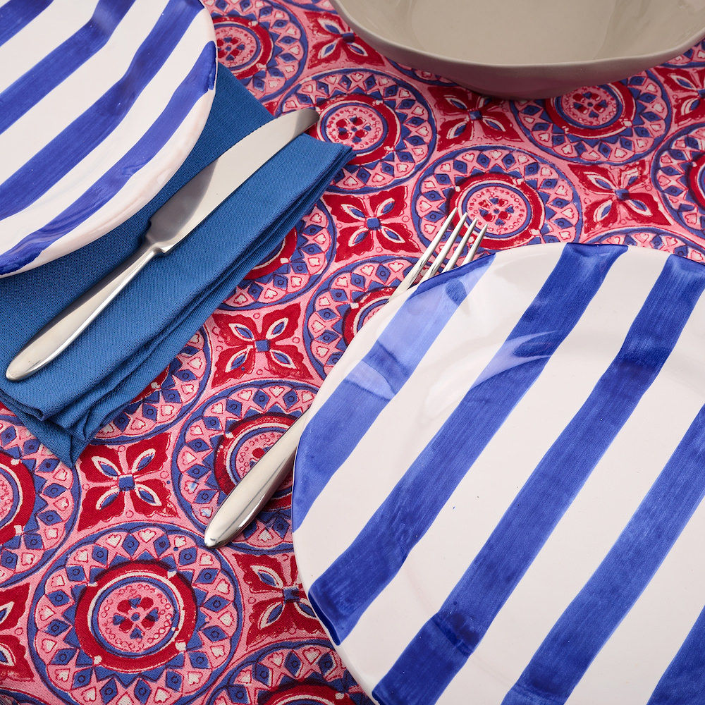 צלחת מנה ראשונה כחולה מפוספסת קמפניה