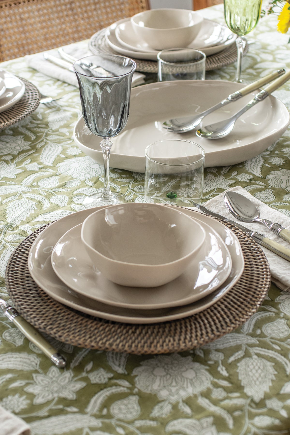 Rattan Underplate