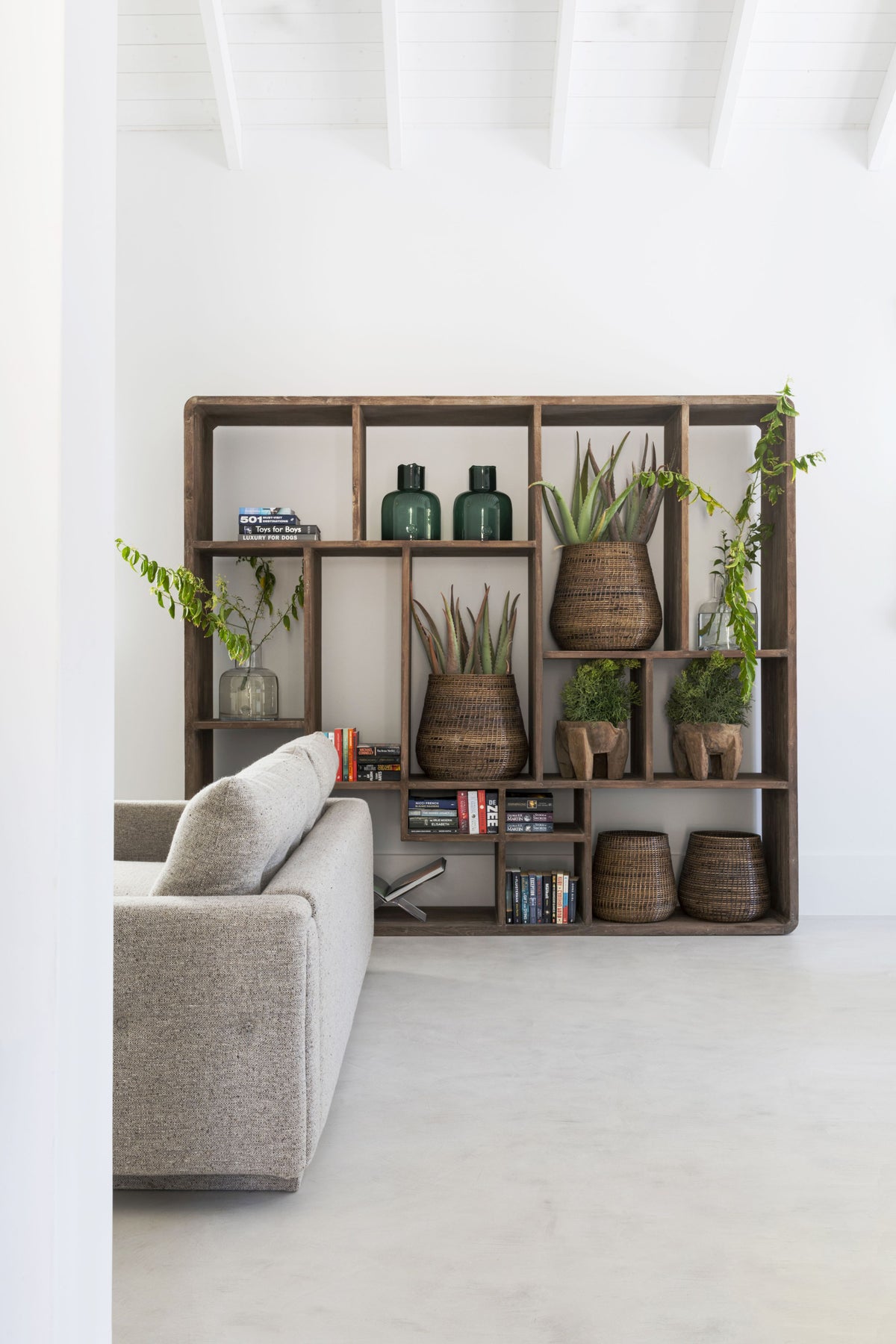 Round & Wide Vase