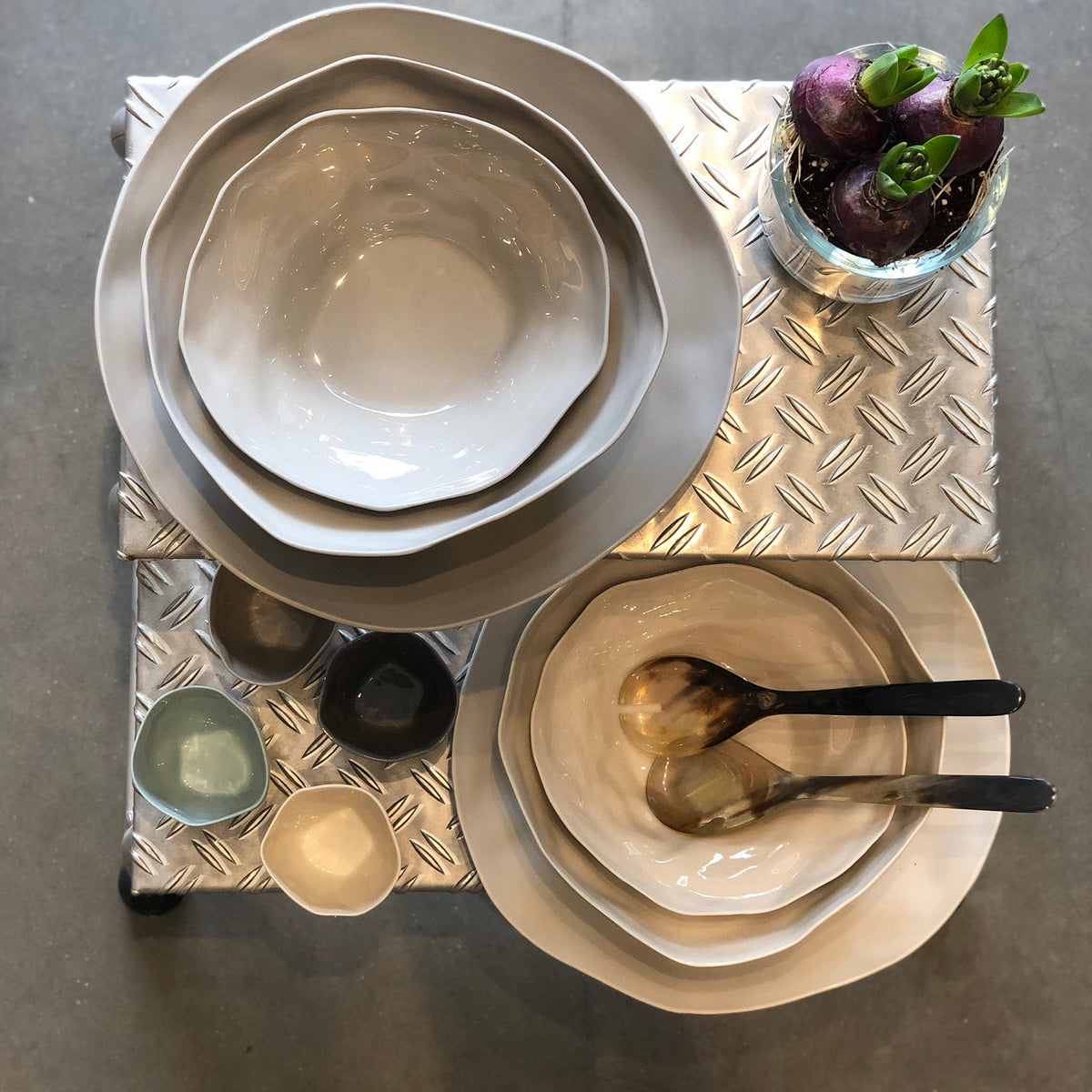 serving-plates