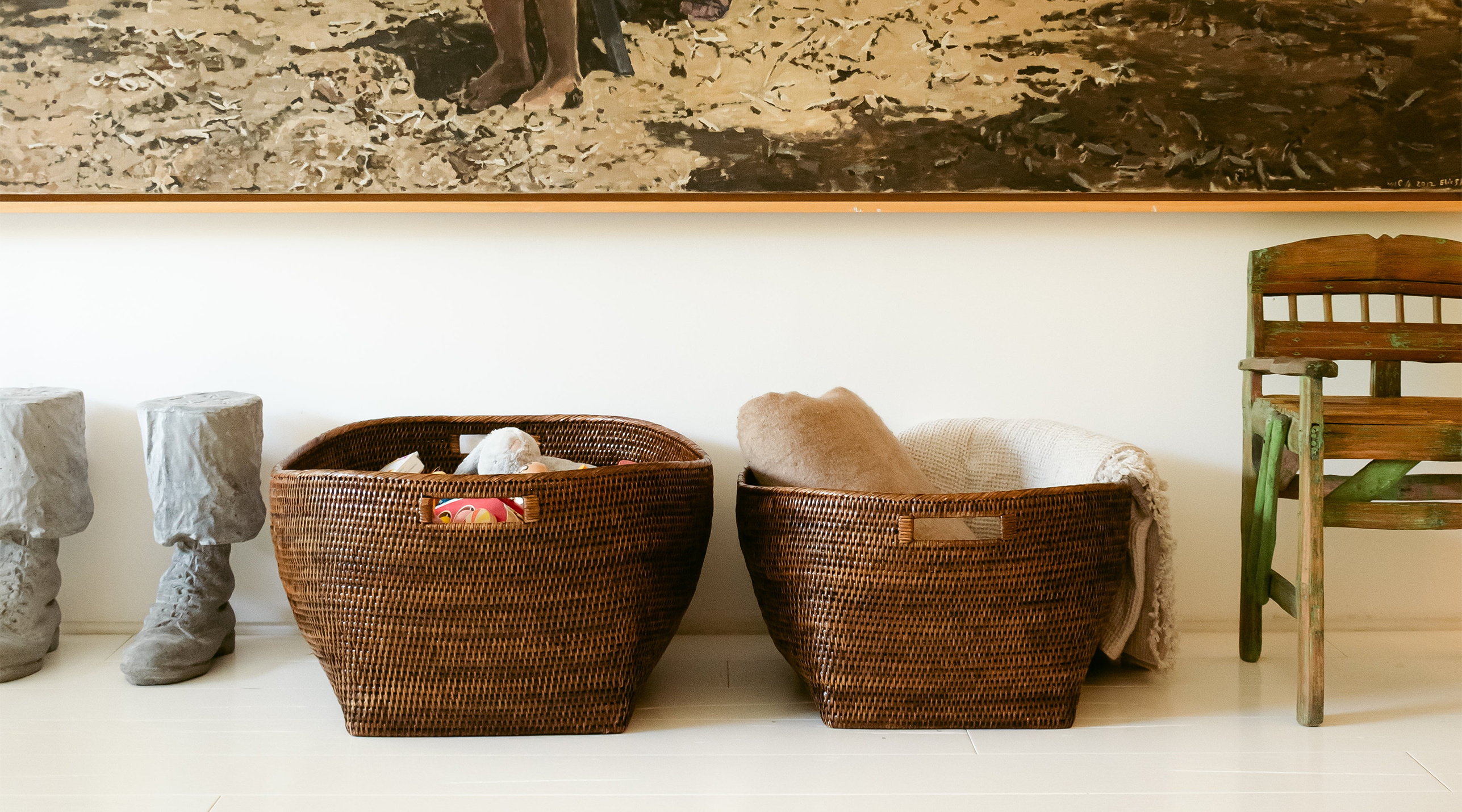 בצל הראטן: פינות קטנות של צל ונשימה