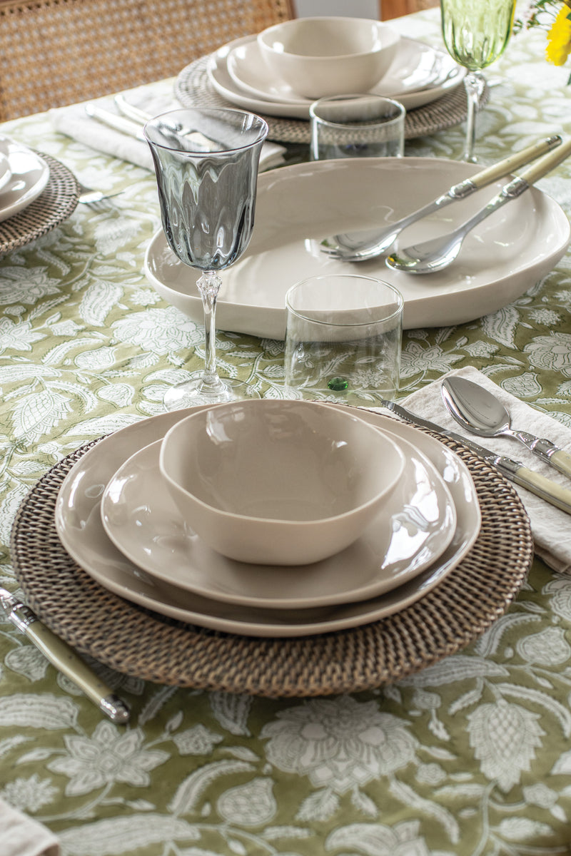 Rattan Underplate