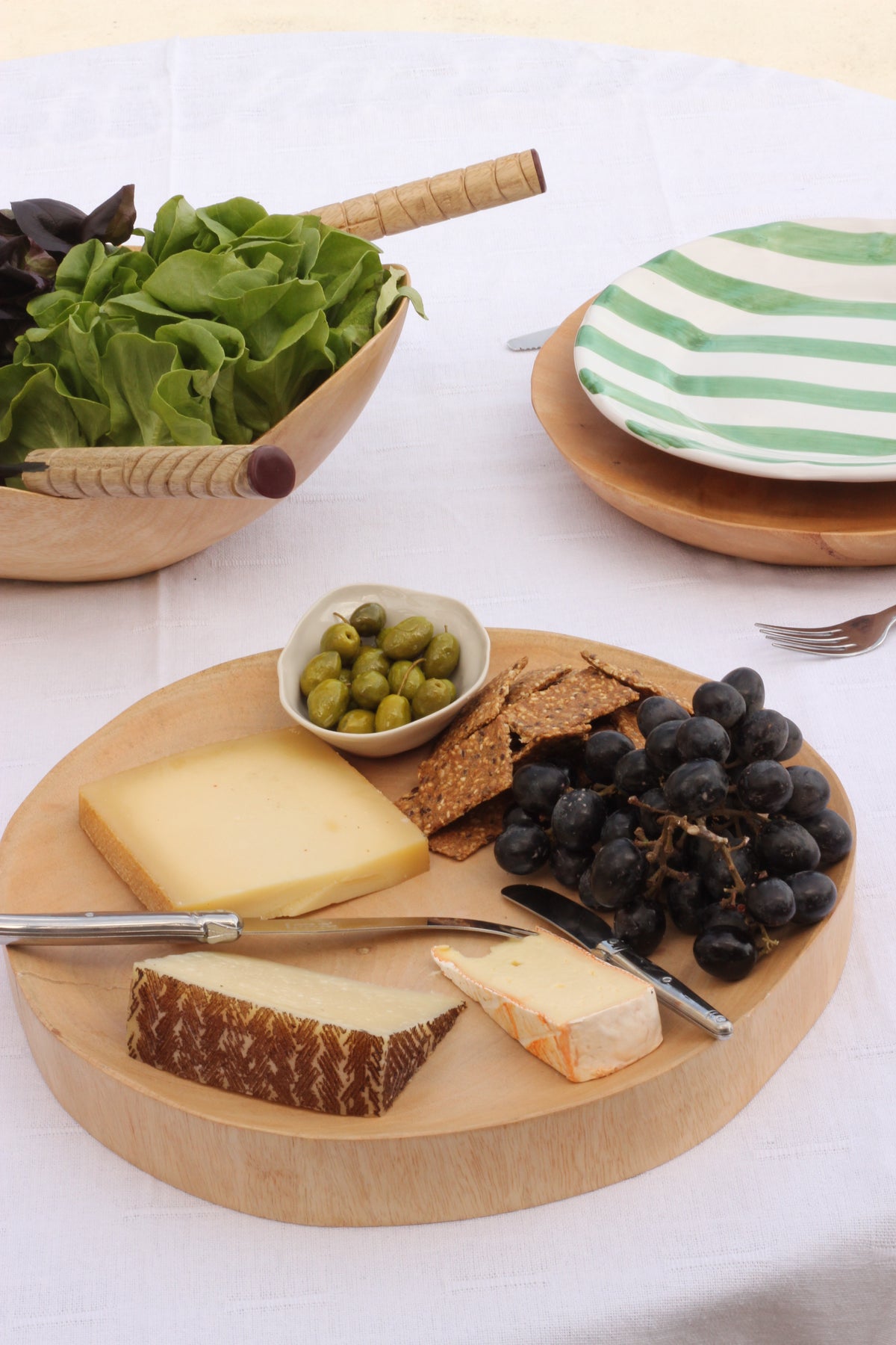 Flat Mango Wood Serving Plate