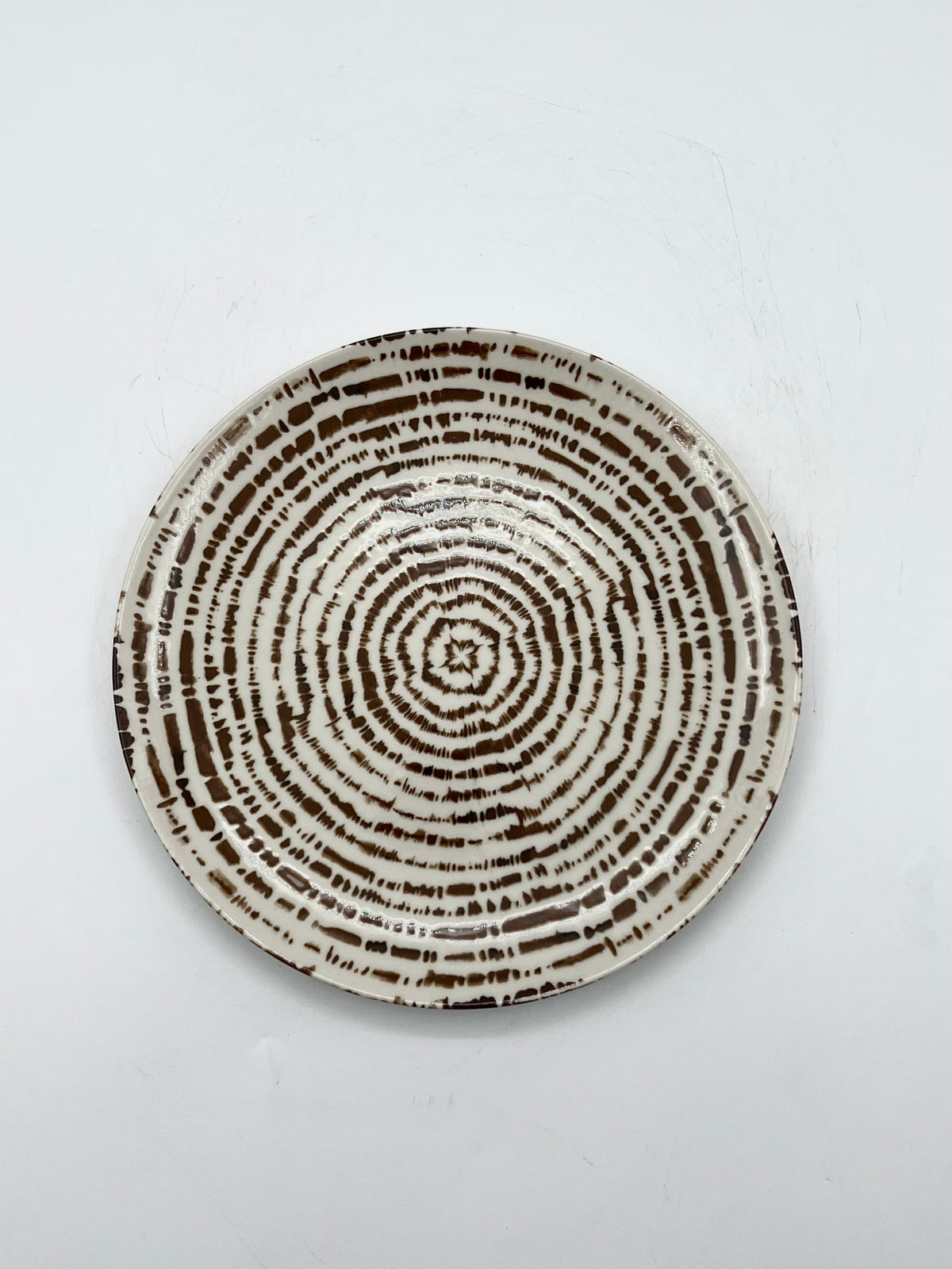 Plate Tribal Dots Brown