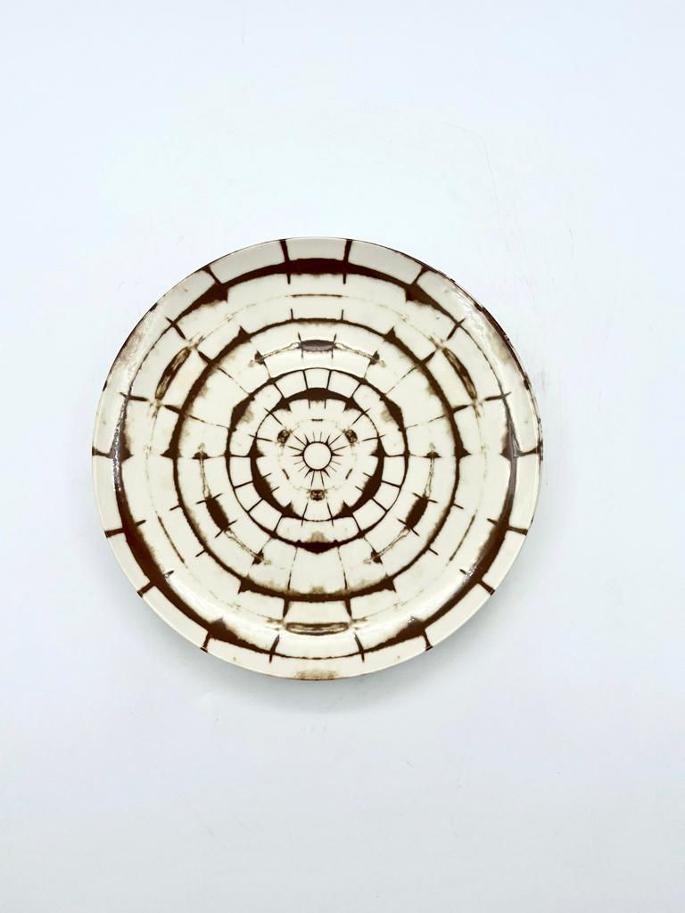Plate Tribal Round Brown