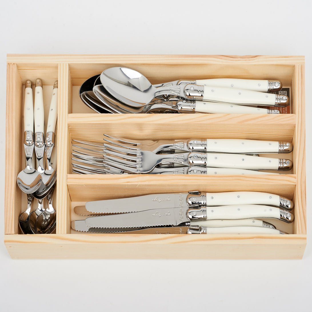 White cutlery set for six diners - Blue Bandana